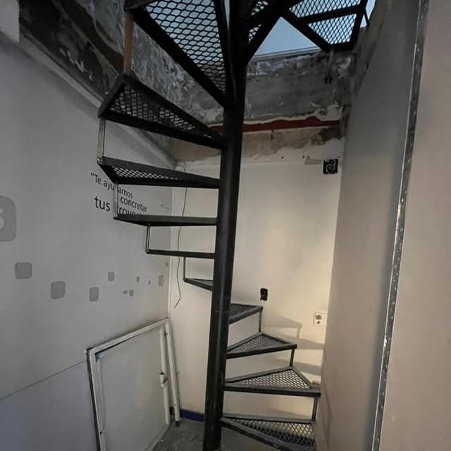 Estructura metálica de obra fabricada por LC Herrería en Ringuelet